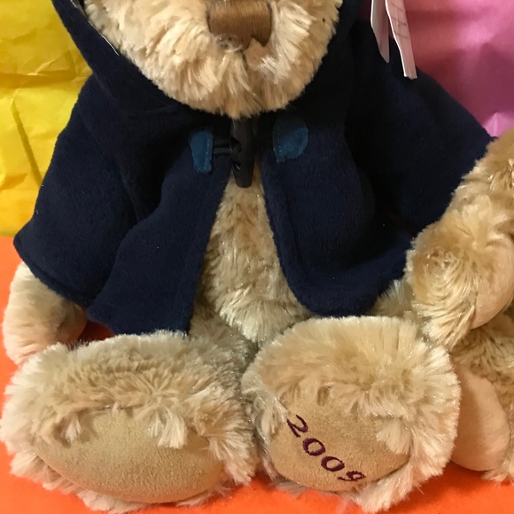 Two Burberry teddy bears year 2006 2009 - Picture 9 of 16